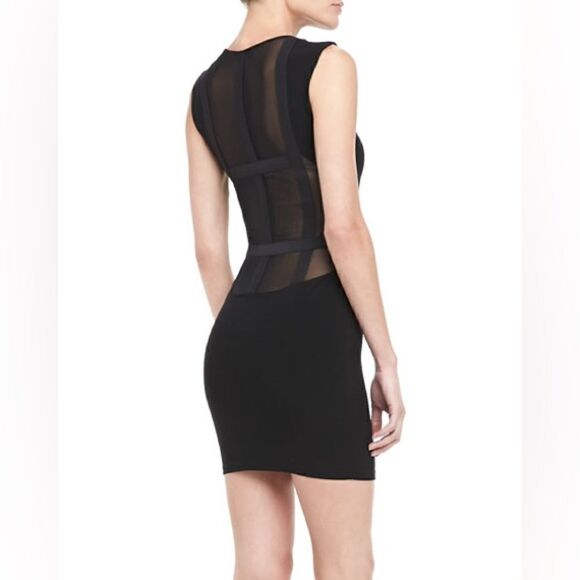 Elizabeth and James Levinson Mini Back Dress Sheer Panel Size M - Picture 4 of 9